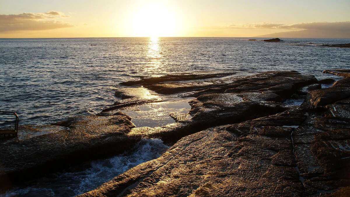 1.000 euros por un fin de semana en una isla, la oferta de empleo que está revolucionando LinkedIn