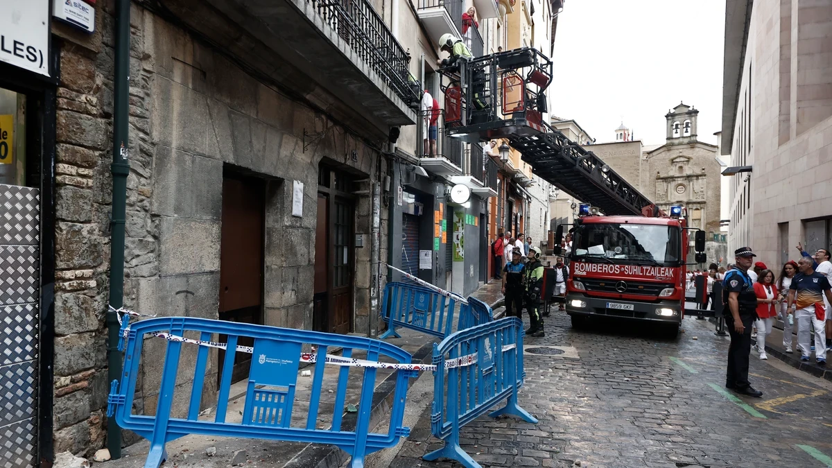 Susto antes del sexto encierro: un hombre tiene que ser trasladado de urgencia
