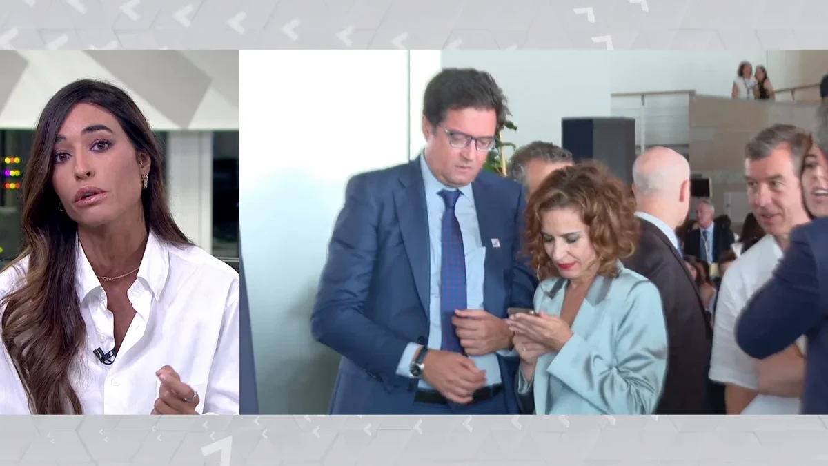 Montero se enteró del ingreso en prisión de Cerdán porque el ministro Óscar López se lo enseña en su móvil