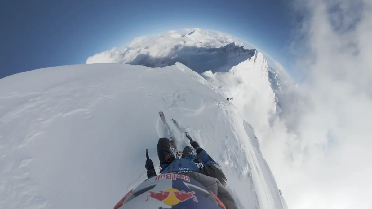 Andrzej Bargiel desciende el Everest en esquís sin oxígeno suplementario en una hazaña histórica