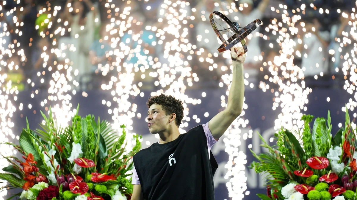 Ben Shelton consigue su primer Masters 1.000 tras coronarse en Toronto