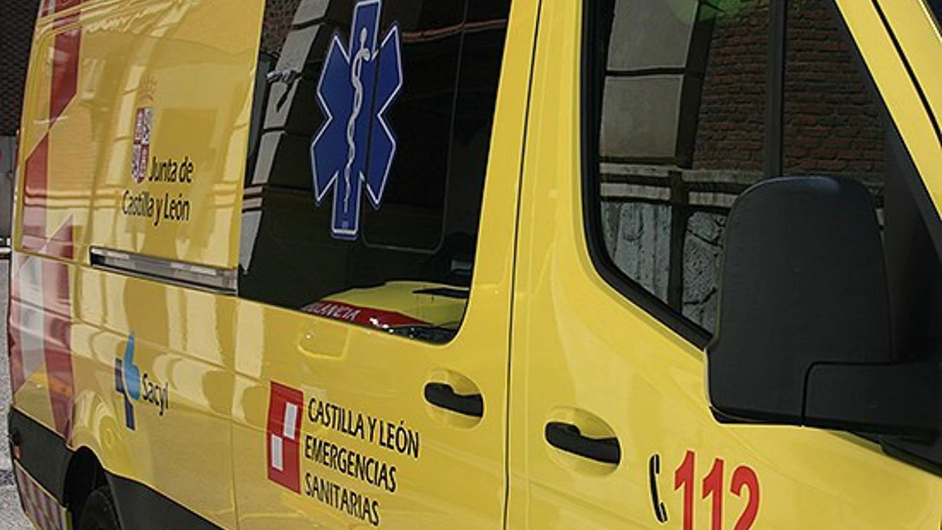 Trasladado al hospital un músico herido por el derrumbe parcial de un escenario en Salamanca