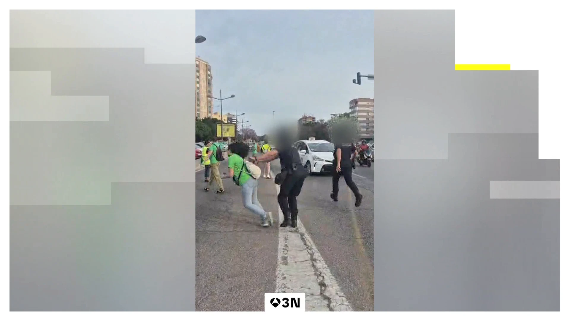 La Policía abre expediente disciplinario al agente que agredió a una docente en Valencia