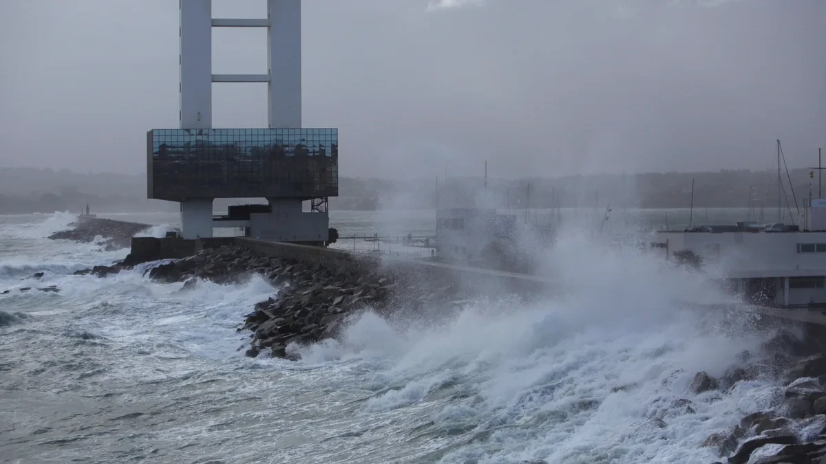 Alerta naranja este sábado por temporal costero en el litoral de A Coruña y Pontevedra