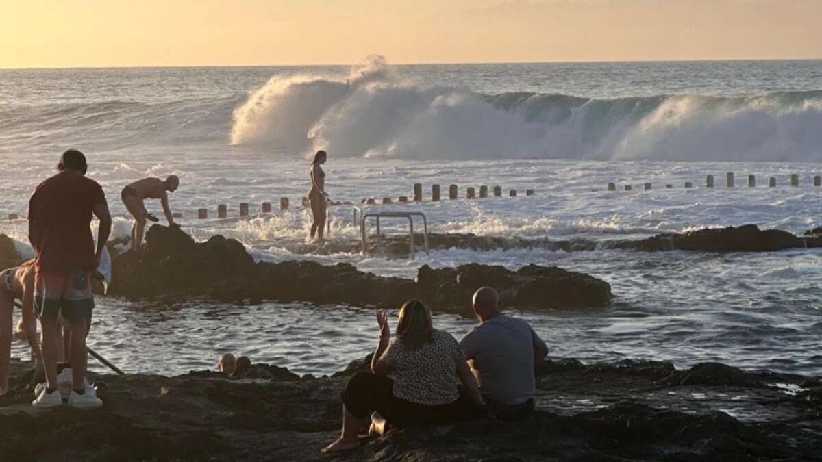 El municipio canario de Agaete prohíbe fumar, acampar y el sexo en sus playas