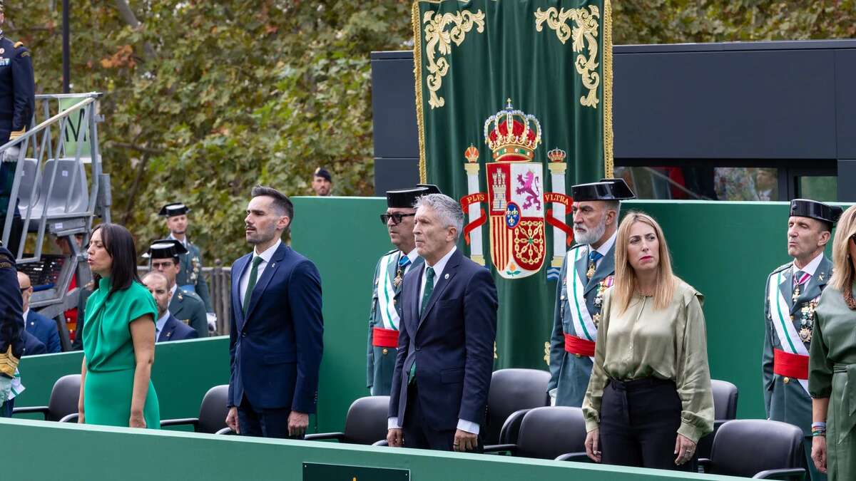 Marlaska es recibido entre pitos y abucheos en el concierto de la Guardia Civil por su patrona en Mérida