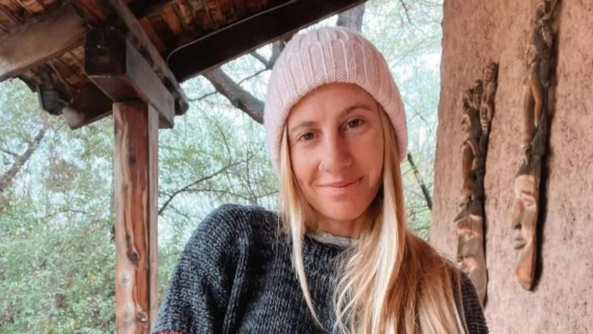 Muere la influencer Javiera Ortiz, de 34 años, al ser atropellada por un barco mientras surfeaba