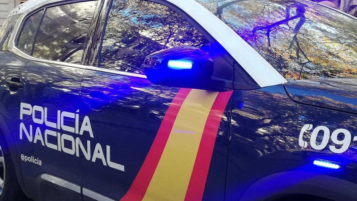 Un delincuente reincidente con 60 antecedentes protagoniza una nueva persecución en Madrid, dejando cuatro policías heridos y 15 vehículos destrozados