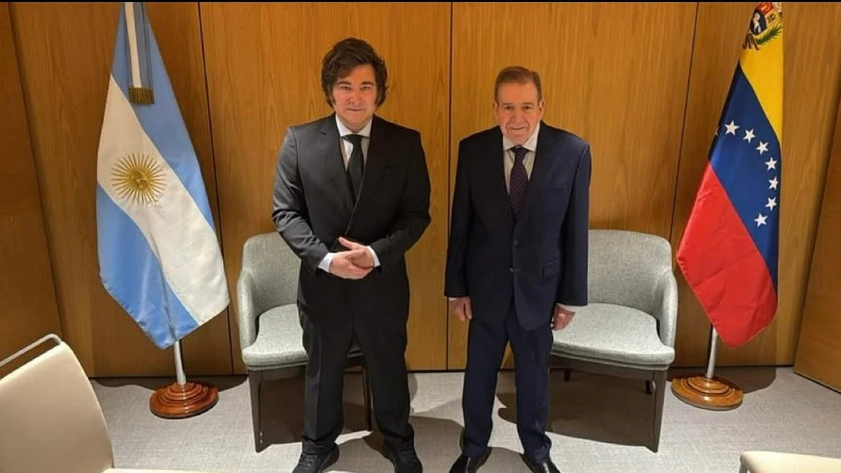 Milei se reúne con Abascal a su llegada a Madrid y con Edmundo González