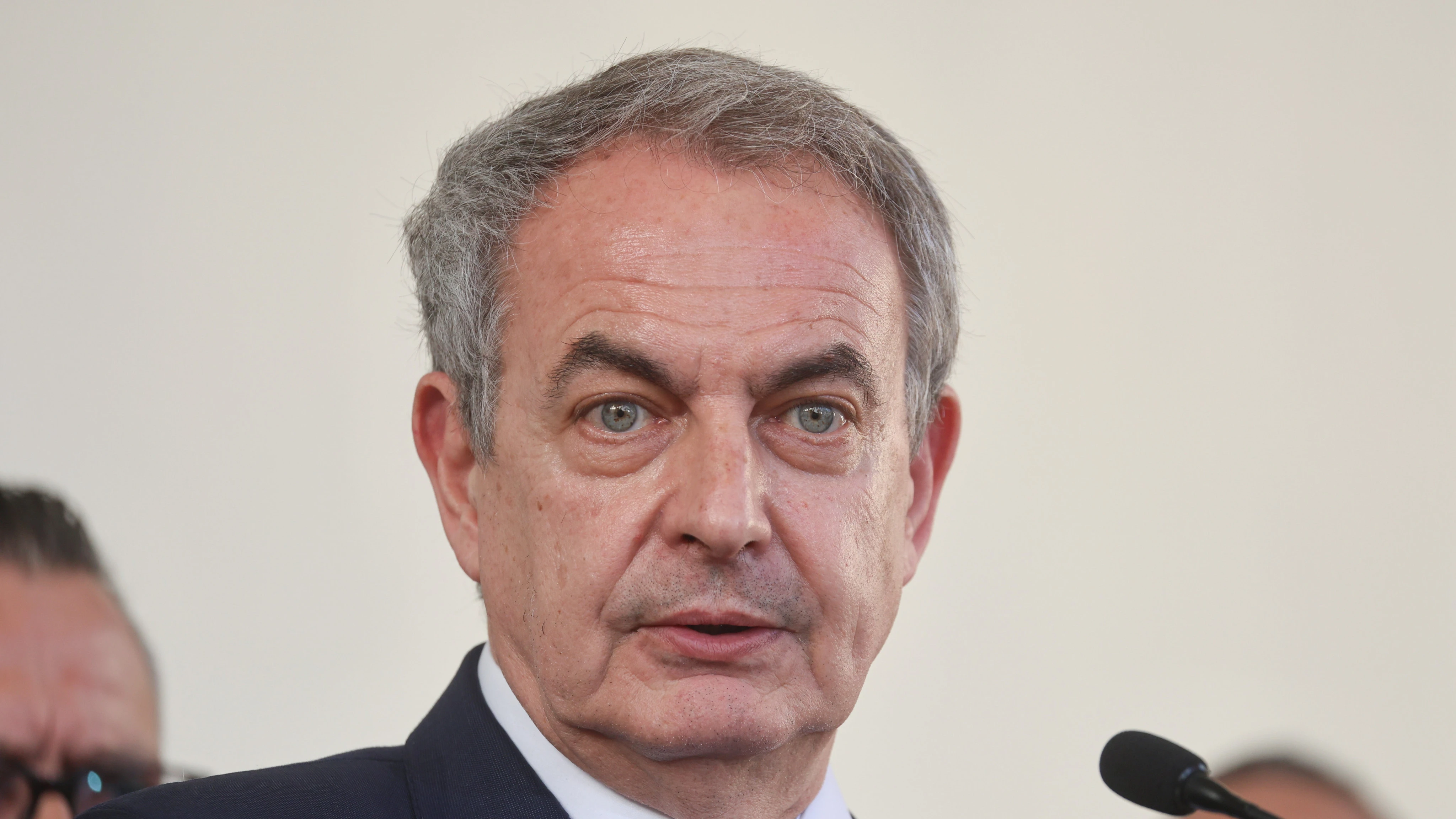 La pirámide de Zapatero: así dibuja la UDEF la presunta trama del rescate de Plus Ultra