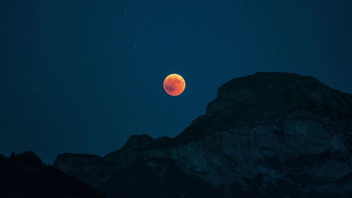 Luna de sangre 2025: a qué hora es el eclipse lunar total del 14 de marzo y cómo verlo desde España