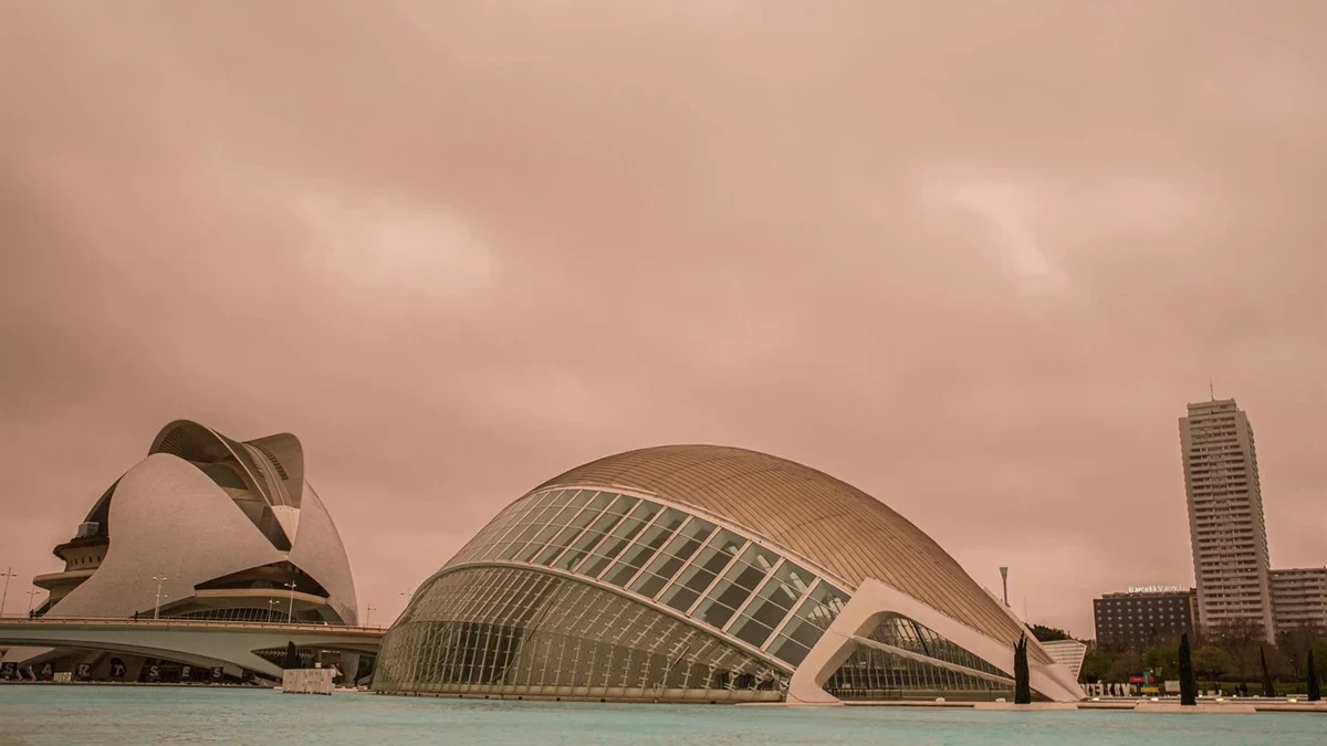 Diez comunidades en alerta por lluvia, viento y nieve