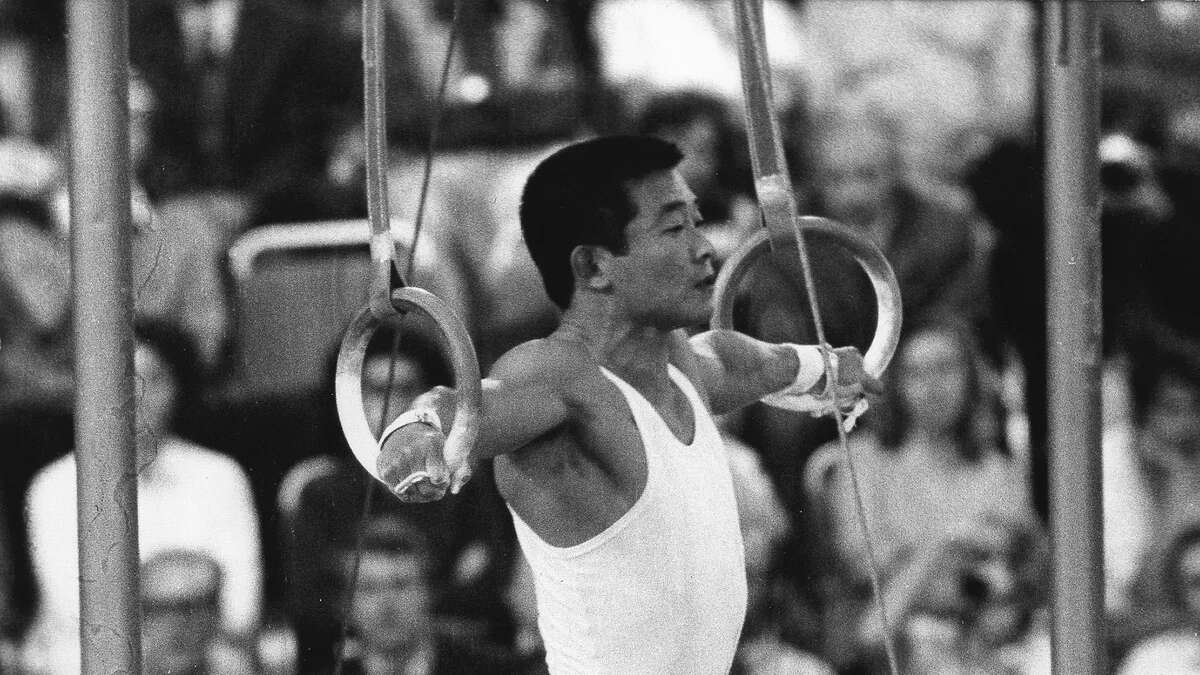 Muere Akinori Nakayama, seis veces campeón olímpico de gimnasia