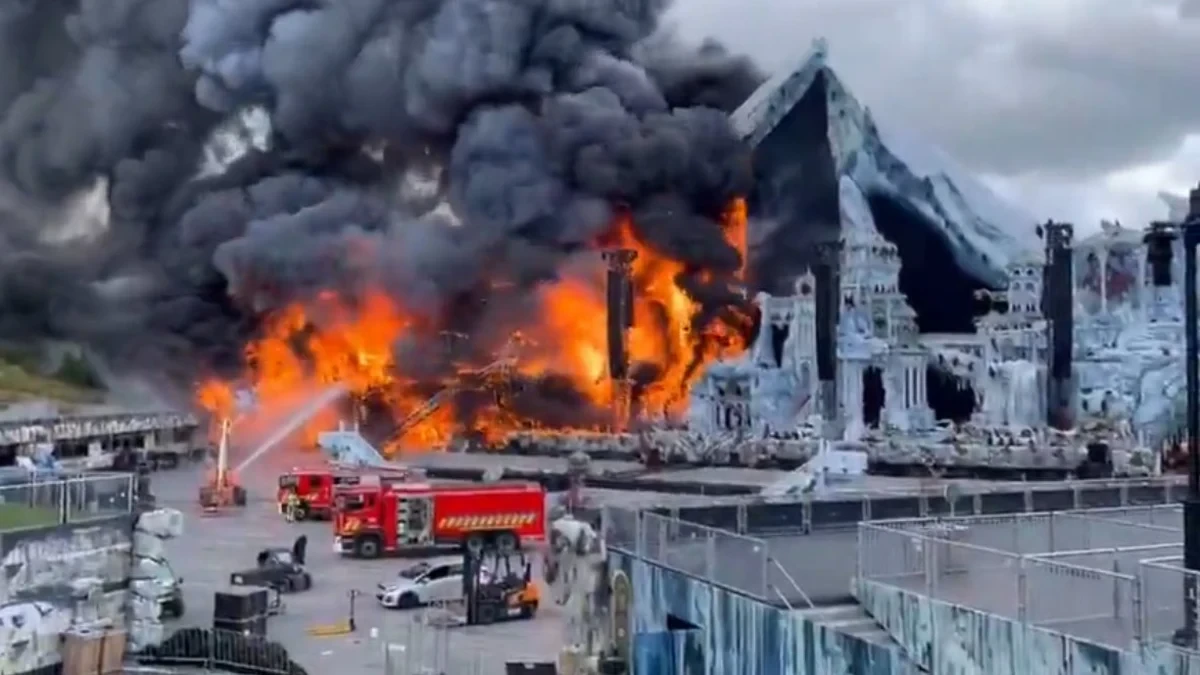 Un grave incendio arrasa el escenario principal del festival Tomorrowland