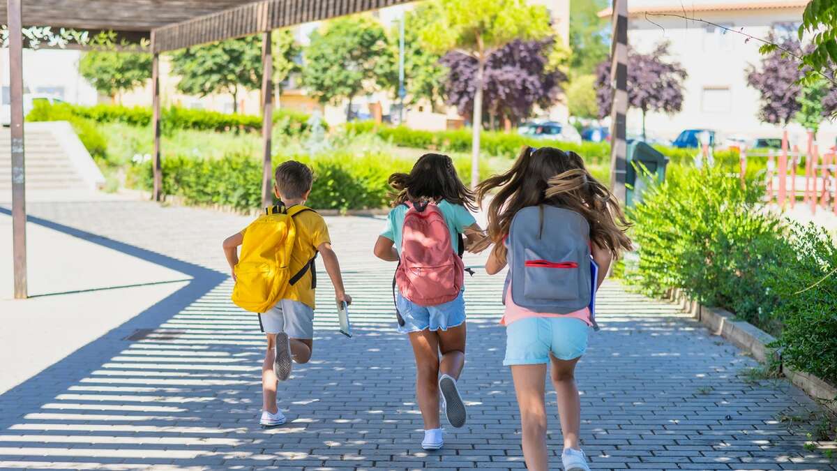 Calendario escolar Andalucía 2024 - 2025: Cuándo empiezan las clases y cuándo son las vacaciones y los días festivos