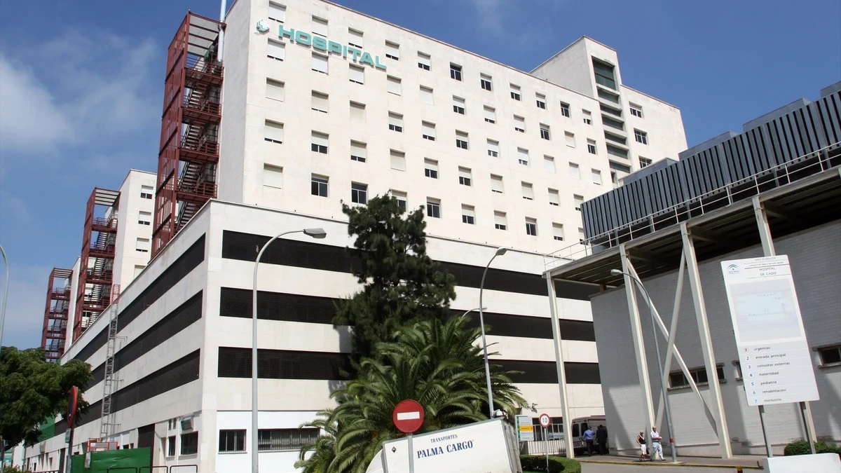 Condenan al SAS a pagar 68.000 euros por la muerte de una joven al confundir un ictus con una otitis