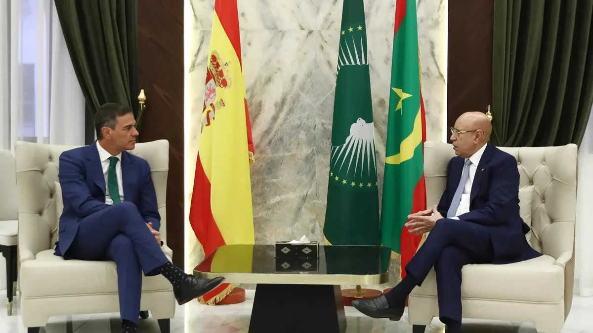 Sánchez viaja a Mauritania con siete ministros para cerrar pactos migratorios clave