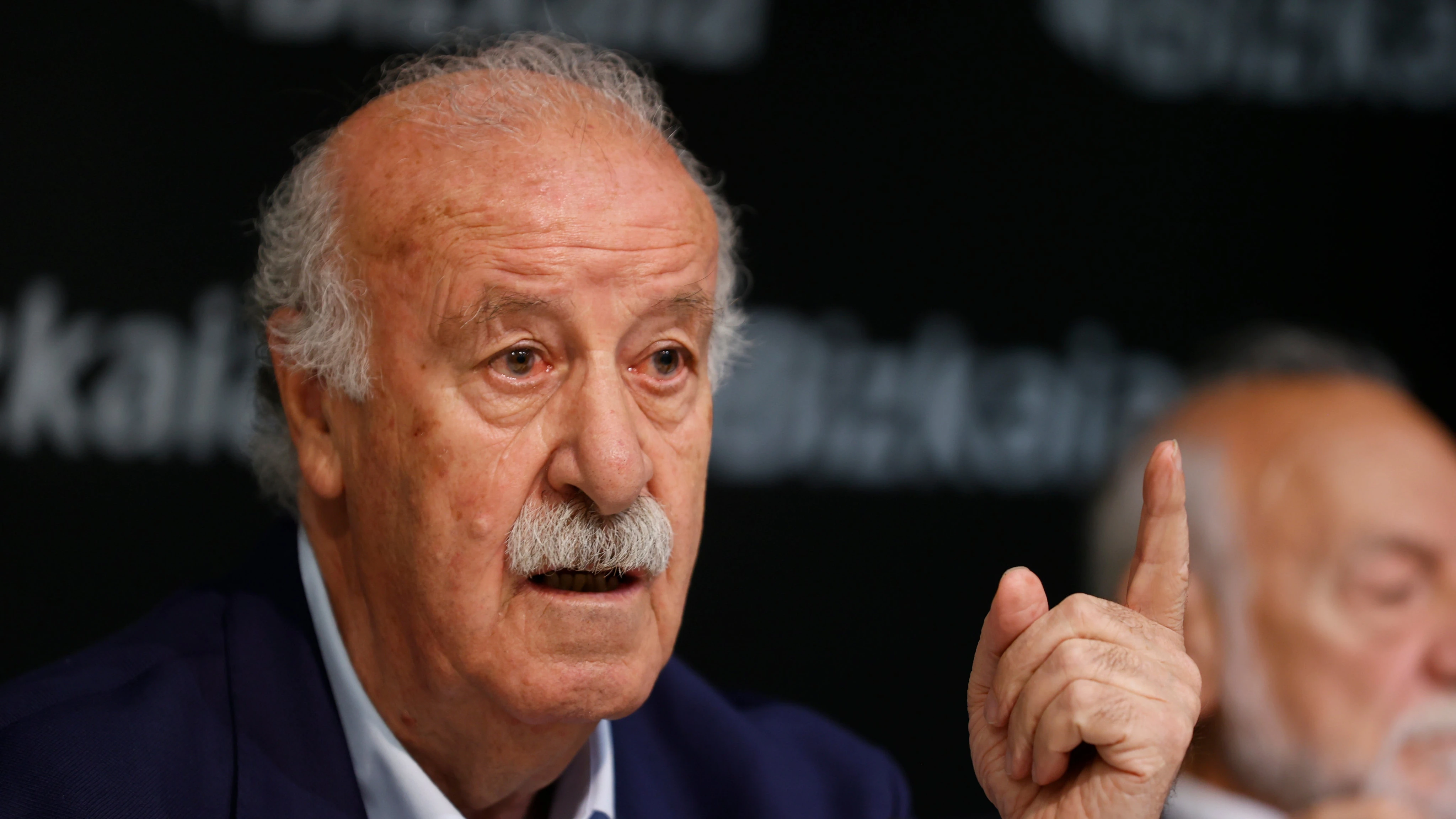 Del Bosque y Casillas se unen a la candidatura de Enrique Riquelme por la presidencia del Real Madrid