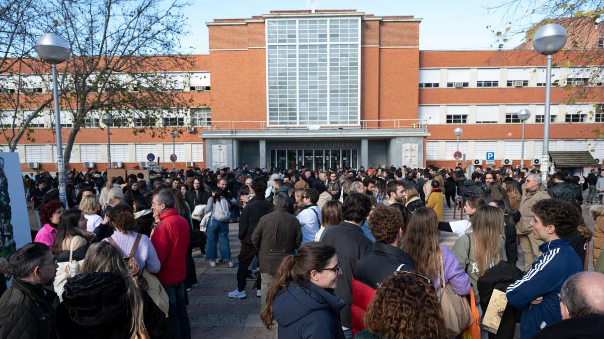 Examen del MIR 2025: 15.000 graduados en medicina se presentan para cubrir las 9.007 plazas disponibles