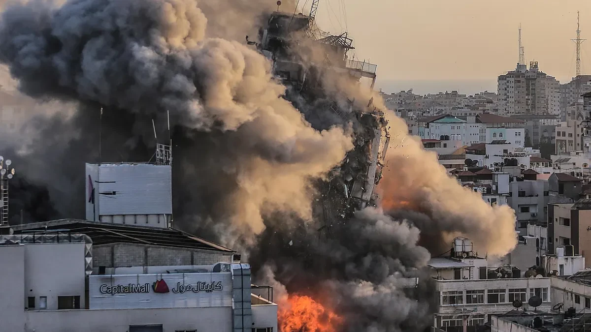 Al menos ocho muertos por una nueva ofensiva israelí en Gaza