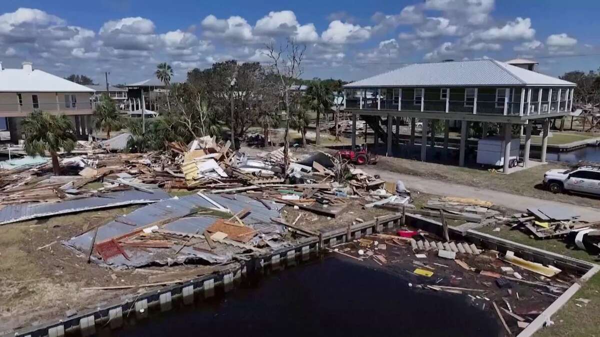 Trump amenaza con eliminar la agencia de emergencias en su visita a Carolina del Norte