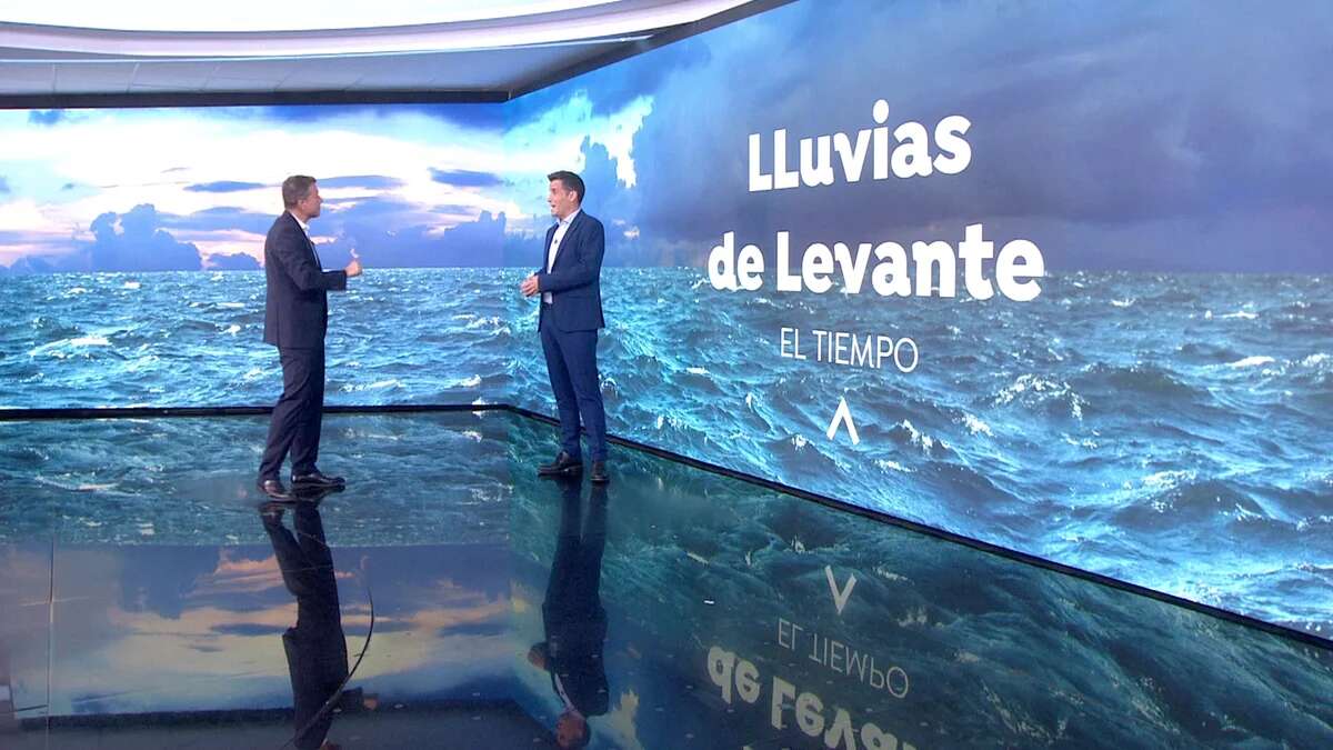 César Gonzalo avisa que toca abrir los paraguas en el Mediterráneo y cerrarlos en el norte