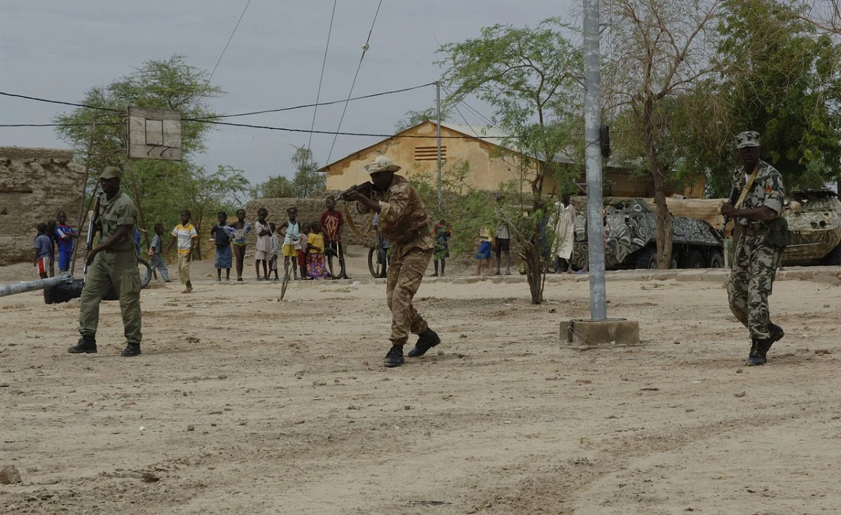 22 Bodies Found in Mali Mass Graves - HRW Condemns Killings