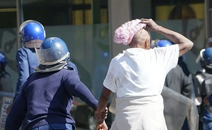 Zimbabwe Govt and Former Ally Geza in War of Words Over Shutdowns