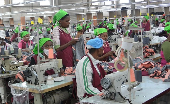 African Workers Face Worsening Inequality, Economic Hardship