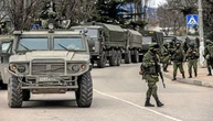 На окупованих територіях росіяни маскують військовий транспорт під цивільний - ЦНС