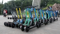Швидкість до 20 кілометрів та паркування: у Києві нові правила для е-самокатів