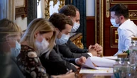 Президент вимагає персональної відповідальності чиновників за невиплати лікарям
