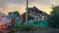 Росіяни вночі завдали авіаудару по селищу на Донеччині, двоє загиблих