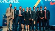 У Німеччині переобрали керівництво ультраправої партії АдН