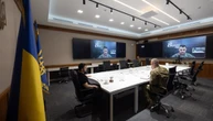 Зеленський поспілкувався із командирами корпусів, які захищають найбільш інтенсивні частини фронту