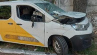 У Нікополі російський дрон ударив по автівці Укрпошти, є поранений