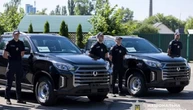 Корея передала Нацполіції 60 пікапів для виконання службових завдань в умовах війни