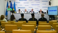 До ПЦУ перейшли майже 2 тисячі релігійних громад - Єленський