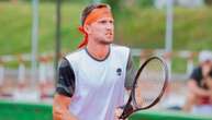 Вадим Урсу зачохлив ракетку на змаганнях ATP Challenger Tour у Ханчжоу