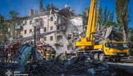 У Краматорську з-під завалів дістали тіла двох загиблих, пошукові роботи тривають