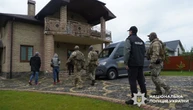 Переправили за кордон 126 ухилянтів: поліція викрила масштабну оборудку із системою «Шлях»