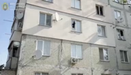 У Херсоні показали наслідки чергового російського обстрілу житлових кварталів