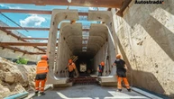 У Києві на двох станціях метро на Виноградарі зводять двоярусні тунелі й оборотні тупики