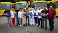 На Київщині сім громад отримали шкільні автобуси