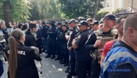 До поліції надійшло понад 10 заяв про можливі порушення під час сутичок поблизу собору в Чернівцях