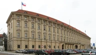 Посольство Чехії в Москві обмалювали вандали, Прага висловила протест