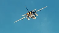 У повітрі - МиГ-31К, носії аеробалістичних ракет «Кинджал»