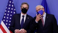 Боррель і Блінкен висловили занепокоєння військовими силами Росії на кордонах України