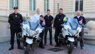 На Львівщину прибули пікапи та мотобайки для ЗСУ від британських благодійників