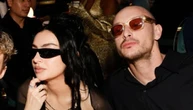 Британська співачка Charli XCX і барабанщик The 1975 одружилися